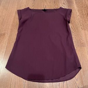 ⭐express dark red flowy top xs